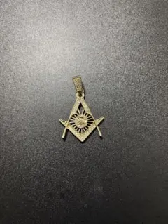 フリーメイソン　ジュエリー　ペンダント　ゴールド