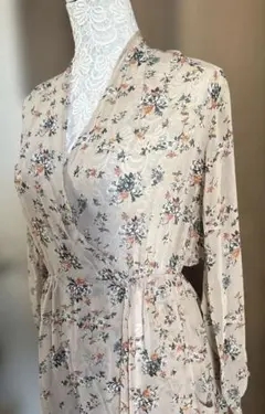 AZUL 花柄ロングワンピース ベージュ