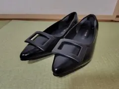 AmiAmi走れるパンプスシリーズ！バックルモチーフ フラットパンプス24cmのサムネイル