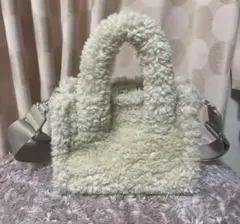 GU ボアミニショルダーバッグ