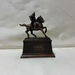 武士楠木正成と馬の金属製置物 約9cm - メルカリ