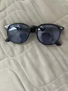 Ray-Ban サングラス ブラックフレーム ブルーレンズ