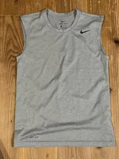 NIKE ドライフィット　Sサイズ