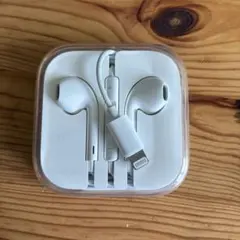 Lightningイヤフォン ホワイト ケース付き