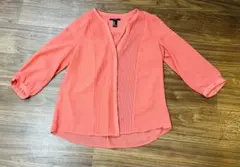 【期間限定セール実施中12/7まで】 Forever21 トップス　Mサイズ