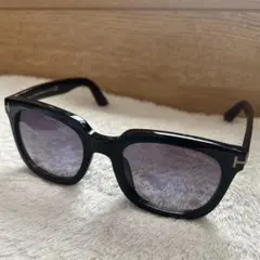 TOM FORD トムフォード　サングラス　TF211 AF 01B