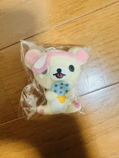 クマのマスコット お菓子付き