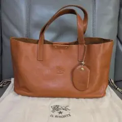 Item thumbnail for item 8ffbff1b-b261-4b88-9427-47d01c7b145c