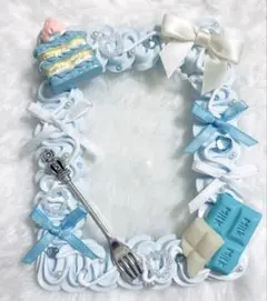 推し活 硬質ケース トレカケース ホイップデコ ブルー 水色 青 ケーキ