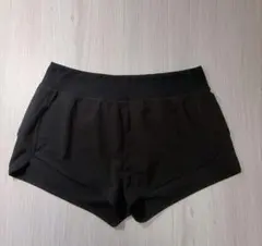 フォーエバー21 ショートパンツ　ランニング　フィットネス　黒　Mのサムネイル