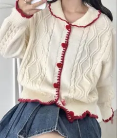 SOLLON. ハートボタンバイカラーケーブルニットカーディガン