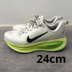 24cm ナイキ　ボメロ18 白 蛍光グリーン