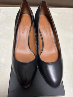 COACH ブラック パンプスのサムネイル