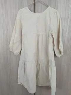 petit main アイボリー刺繍ワンピース 120