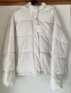 ジャンパー ホワイト ダウンジャケット