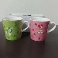 ディズニーキャラクター ディナーウェアシリーズ　マグカップ２個セット