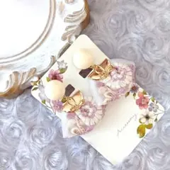 インド刺繍リボン ホワイト カボション 花柄 タッセル イヤリング 大ぶり 薄紫