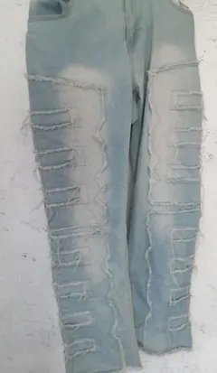 淡い青色ダメージデニムパンツXL