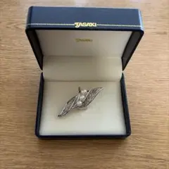 TASAKI タサキ パール ブローチ　3珠　透かし