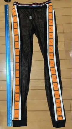 Item thumbnail for item 80d2a79b-5dd0-47b2-82a2-9576c71ea135