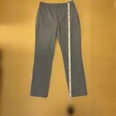 【UNIQLO】グレー スラックス 水色