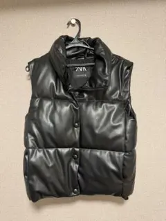 ZARA ベスト　フェイクレザー