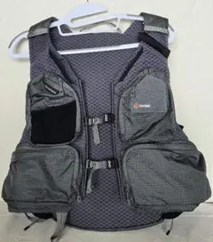 残１　新品　SIMMS シムス Flyweight15L ベスト　S/M サイズ 新品 SIMMS シムス Flyweight15L ベスト S/M サイズ - メルカリ