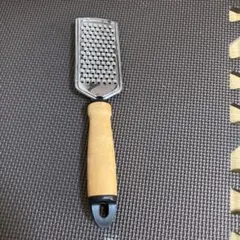 【昭和レトロ】チーズグレーター おろし器　木製のサムネイル