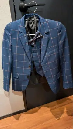 青色チェック柄スーツセット（蝶ネクタイ付き）