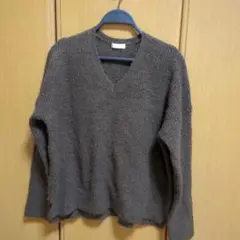 earth music&ecology ブラウン Vネック ニットセーター