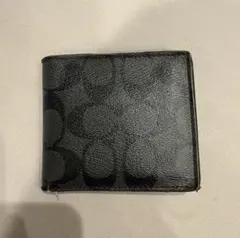 COACH二つ折り財布のサムネイル