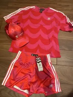 新品 adidas×marimekko 3点 ピンク セットアップ キャップ