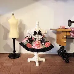 【ハンドメイド】和柄ワンピース(朱花)＊女の子サイズ(約8cmドール用)