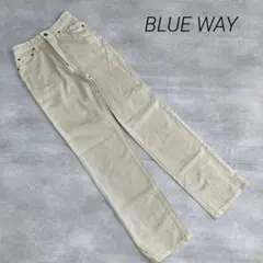 BLUE WAY 生成り　白　デニム ストレート 日本製 細身 S相当のサムネイル