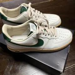 NIKE AIR FORCE 1 ホワイト グリーン