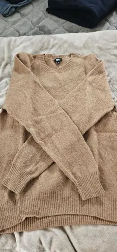 美品 ユニクロ プレミアムラムクルーネックセーター 長袖