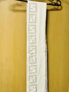 ホワイト マフラー