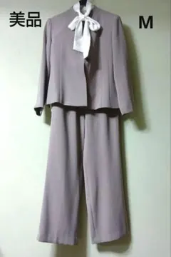 美品パンツセットアップ　ブラウス　3点セット