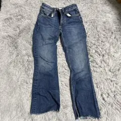 ZARA ダークブルーブーツカットデニム