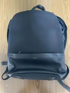 未使用級 近年モデル✨バリー ロールトップ バックパック フラップ レザー 黒 未使用級 近年モデル✨バリー ロールトップ バックパック フラップ