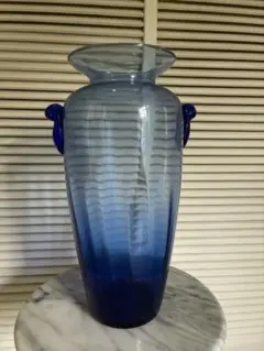 深青色 角型 陶器製 フラワーベース 花瓶 台座付き 深青色 角型 陶器製 フラワーベース 花瓶 台座付き - メルカリ