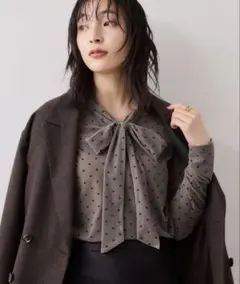 ベロアボウタイブラウス