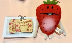 なめこ　んふんふぷらっとトレーディングぬいぐるみマスコット　イチゴなめこ
