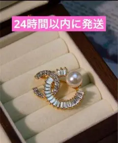 CCロゴ風　パール付きブローチ 入園　入学　結婚式　セレモニー