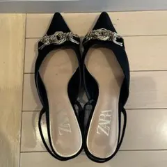 ZARA ブラック ポインテッドトゥミュール