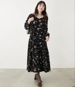 ナチュラルクチュールCanamiハートネック両サイドプリーツワンピース