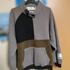 B.R.G. パッチワークハイネックトップス