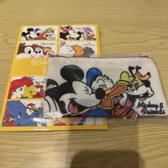 ディズニーストア　シークレットポーチ　ミッキー&フレンズ