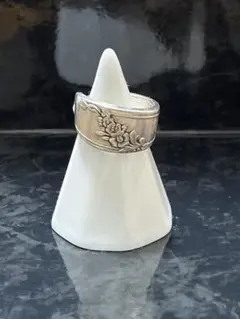 Item thumbnail for item ee2b231c-8d35-492e-97ae-f97b7db035f9