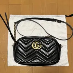 GUCCI GGマーモント ショルダーバッグ（スモール）